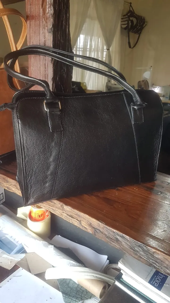 Ladies Leather Handbag - Large